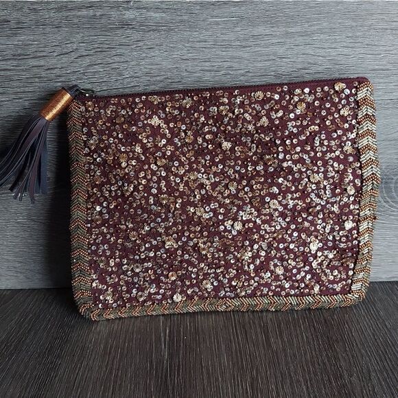 MOSSIMO BURGUNDY SEQUIN EMBELLISHED WOMENS CLUTCH POUCH BAG  11x8 - Picture 1 of 4